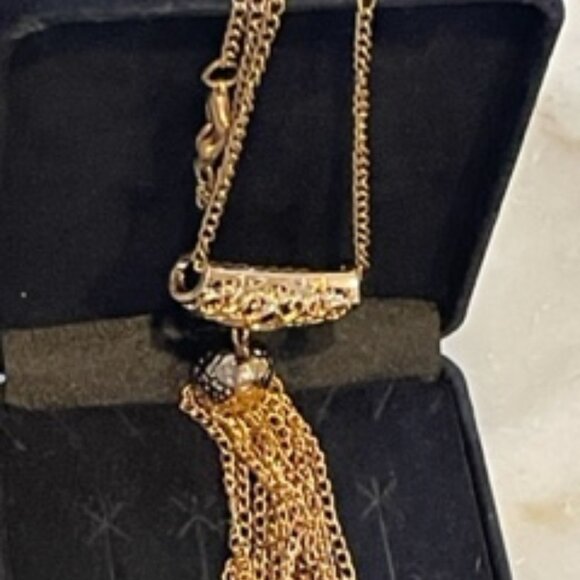 Vintage gold tone necklace w/slide dangling pendant - Picture 6 of 6